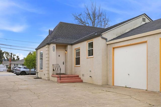 728 Laurel Avenue, Burlingame, CA 94010