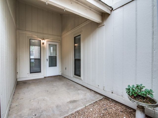 1713 Sonnet Drive, Grapevine, TX 76051