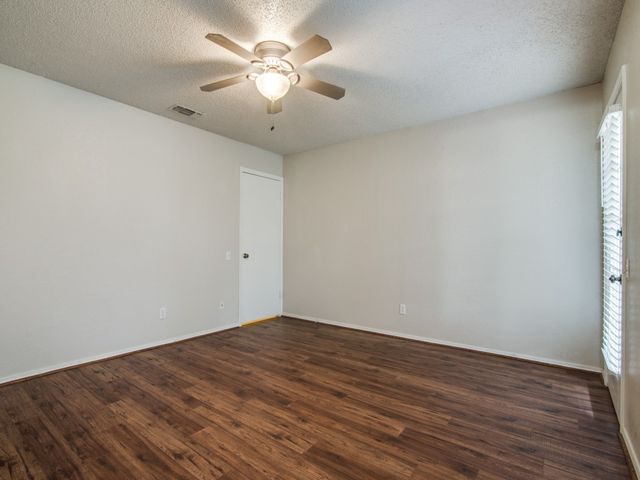 1713 Sonnet Drive, Grapevine, TX 76051