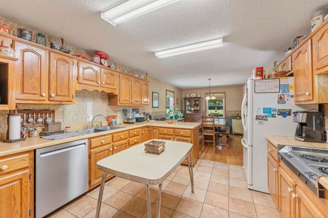 8760 OLD BROWNSVILLE RD, Bartlett, TN 38002