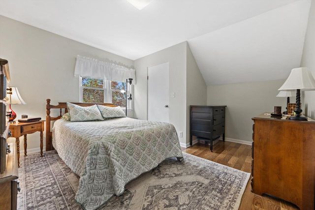 9015 W Cold Spring ROAD, Greenfield, WI 53228