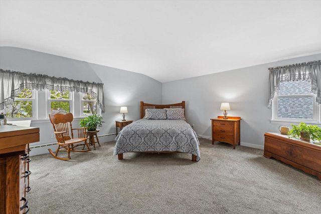 9015 W Cold Spring ROAD, Greenfield, WI 53228
