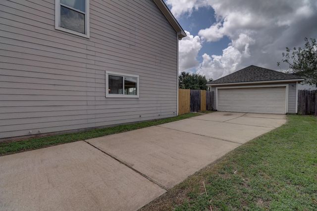19711 Hidden Shadow Lane, Cypress, TX 77433