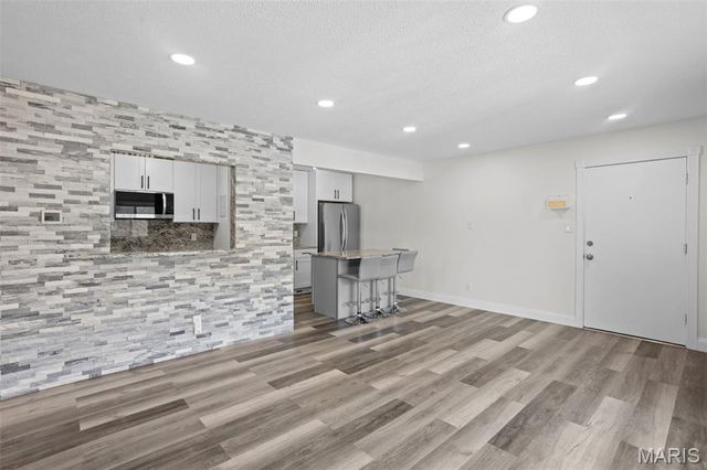 2535 Senator Ct I, Unincorporated, MO 63125