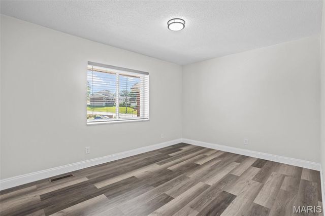 2535 Senator Ct I, Unincorporated, MO 63125