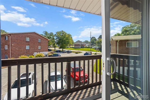 2535 Senator Ct I, Unincorporated, MO 63125