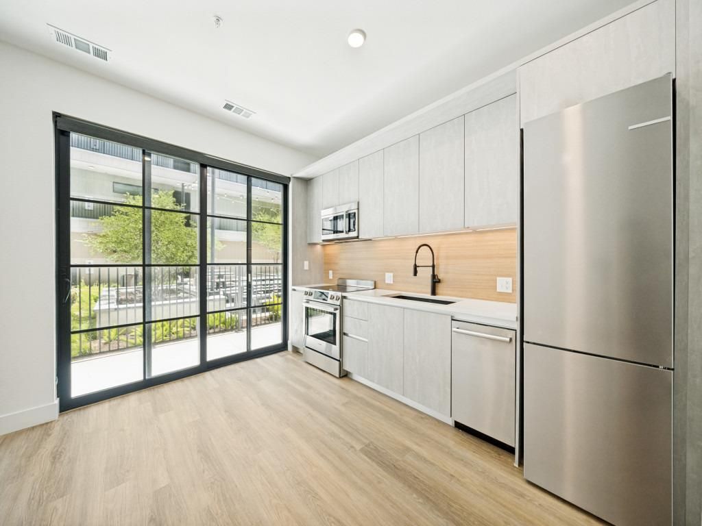 4315 S Congress Ave 220, Austin, TX 78745