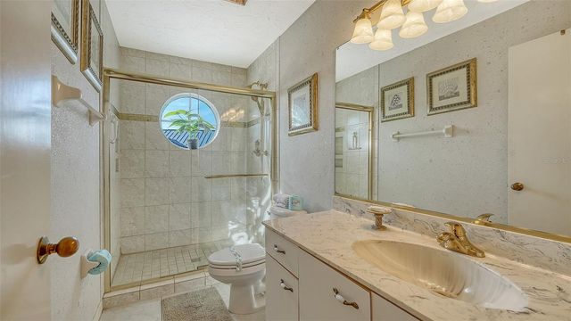 1225 SIESTA BAYSIDE DRIVE 1225B, Sarasota, FL 34242