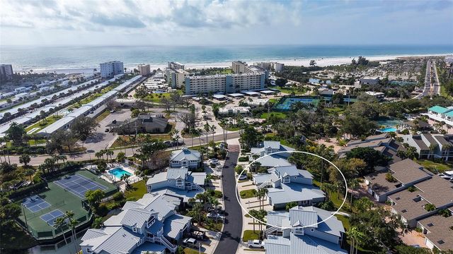 1225 SIESTA BAYSIDE DRIVE 1225B, Sarasota, FL 34242