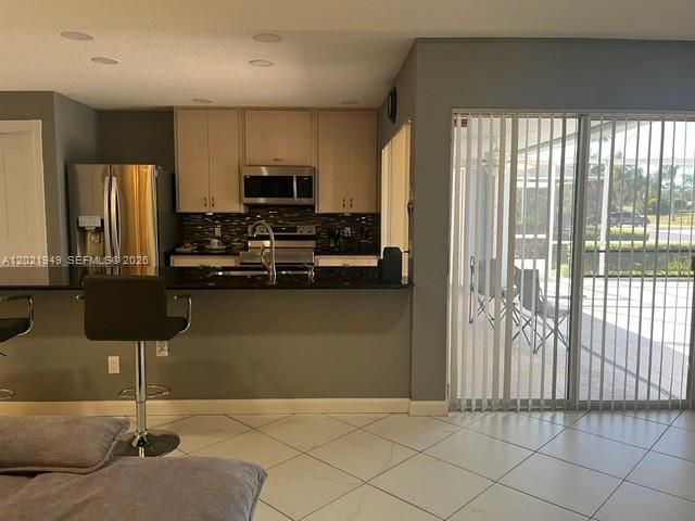 1215 NW Sun Terrace Cir, Port St. Lucie, FL 34986