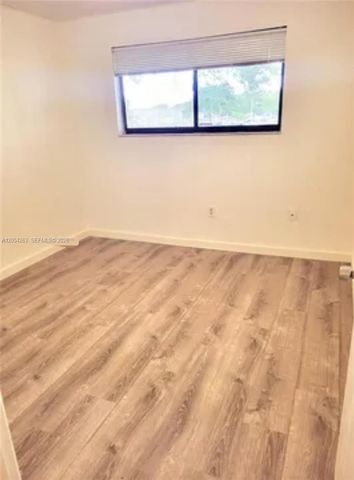 5765 W 25th Ct 211, Hialeah, FL 33016