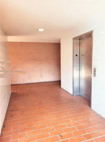 5765 W 25th Ct 211, Hialeah, FL 33016