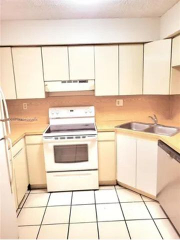 5765 W 25th Ct 211, Hialeah, FL 33016