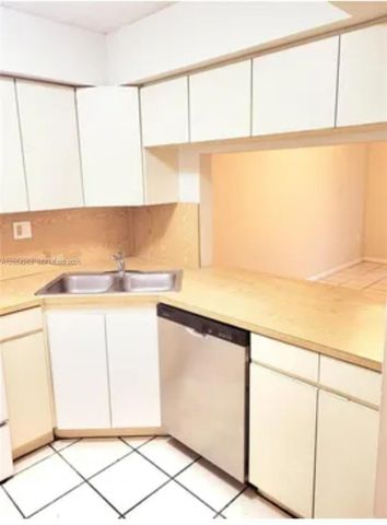 5765 W 25th Ct 211, Hialeah, FL 33016