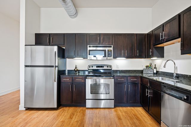 1401 S Flores St Apt 308, San Antonio, TX 78204