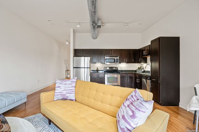 1401 S Flores St Apt 308, San Antonio, TX 78204