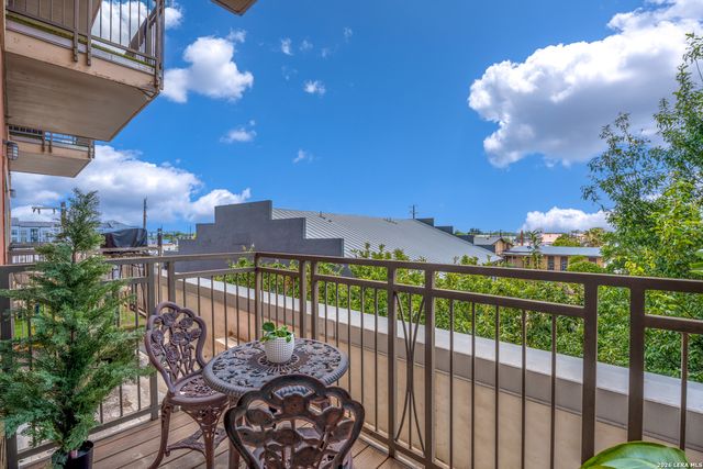 1401 S Flores St Apt 308, San Antonio, TX 78204
