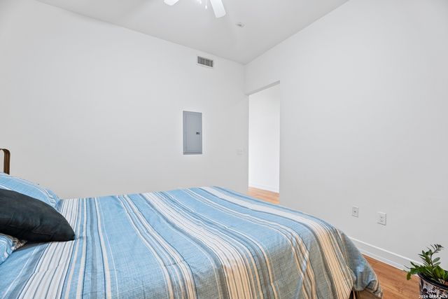1401 S Flores St Apt 308, San Antonio, TX 78204