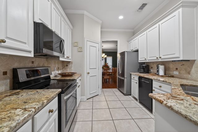 109 Southern Pine Place, Mabank, TX 75156