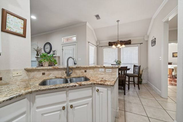 109 Southern Pine Place, Mabank, TX 75156