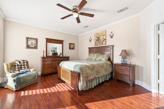 109 Southern Pine Place, Mabank, TX 75156