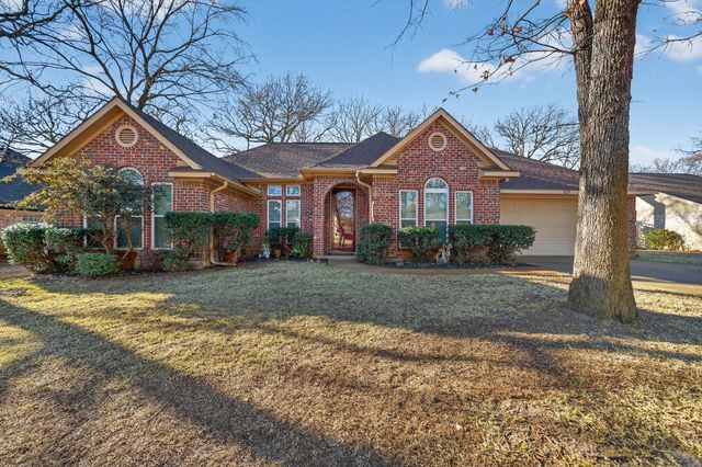 109 Southern Pine Place, Mabank, TX 75156