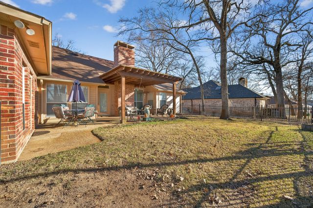 109 Southern Pine Place, Mabank, TX 75156