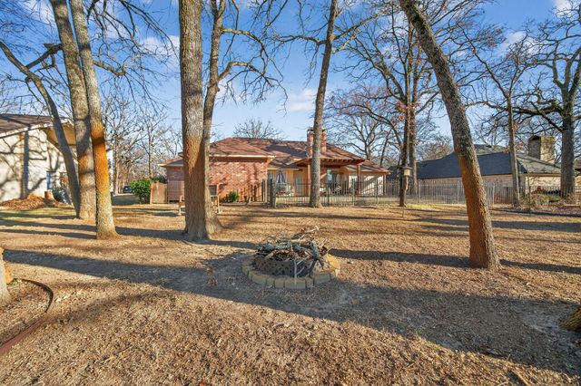 109 Southern Pine Place, Mabank, TX 75156