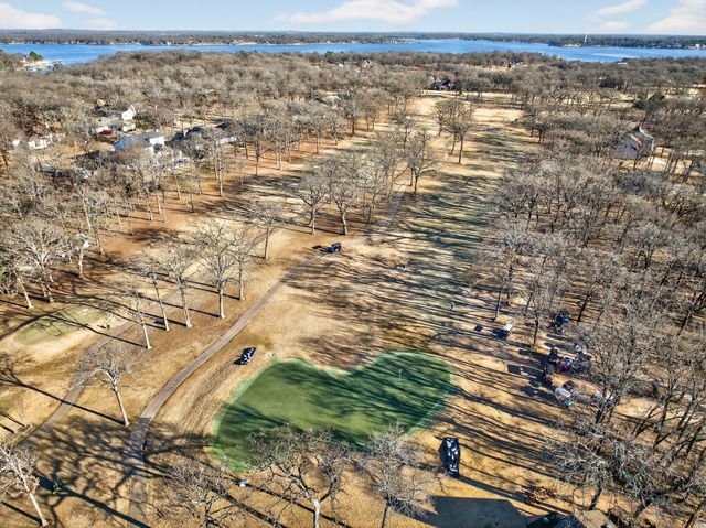 109 Southern Pine Place, Mabank, TX 75156