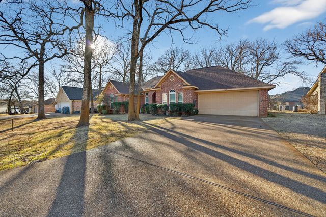 109 Southern Pine Place, Mabank, TX 75156