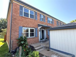 992 Conestoga Drive, Manchester, MO 63021