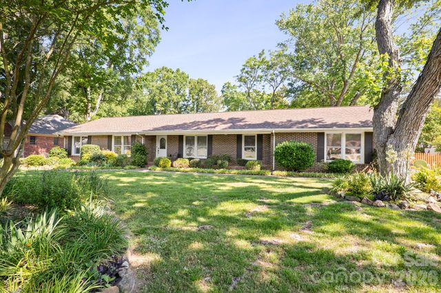 4323 Creemore Drive, Charlotte, NC 28213