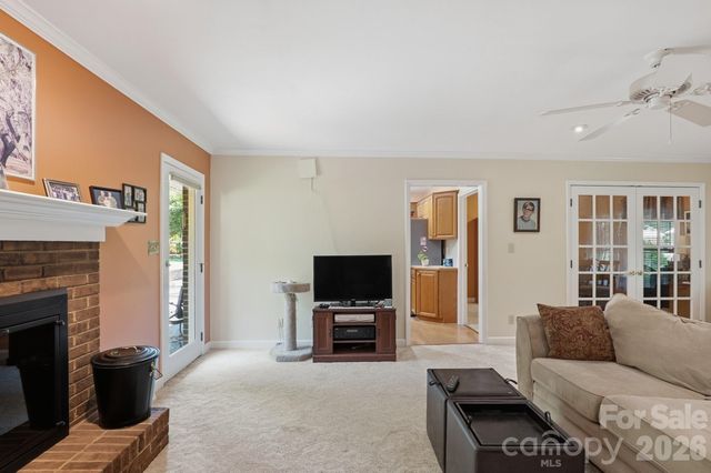 4323 Creemore Drive, Charlotte, NC 28213