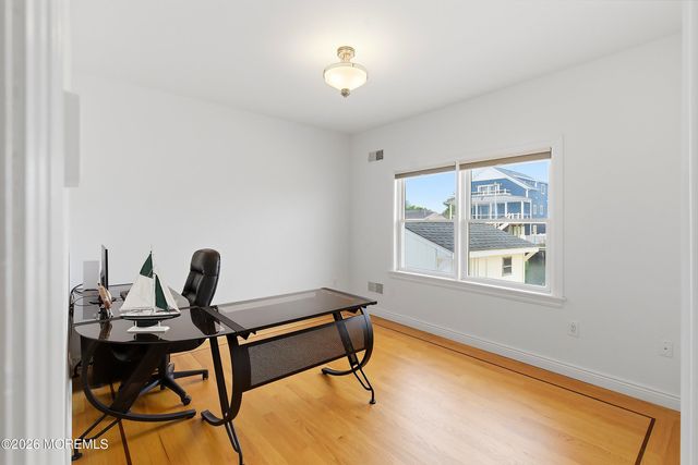 17 Lagoon Drive W, Toms River, NJ 08753