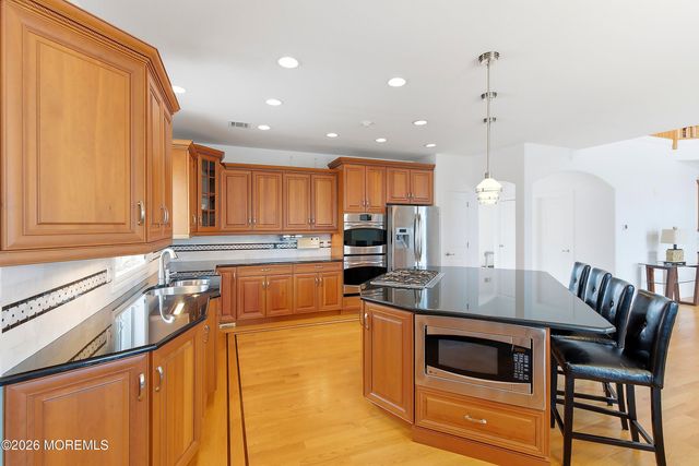 17 Lagoon Drive W, Toms River, NJ 08753