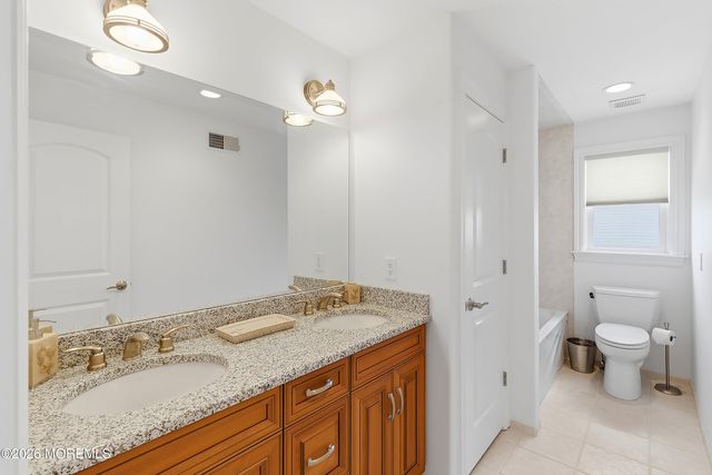 17 Lagoon Drive W, Toms River, NJ 08753