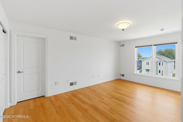 17 Lagoon Drive W, Toms River, NJ 08753