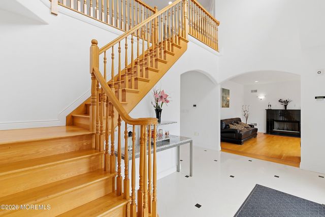 17 Lagoon Drive W, Toms River, NJ 08753