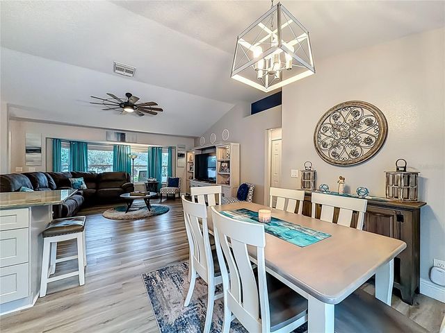 10 FIR ROAD, Ocala, FL 34472