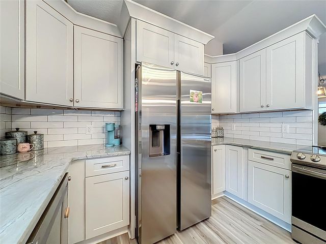 10 FIR ROAD, Ocala, FL 34472