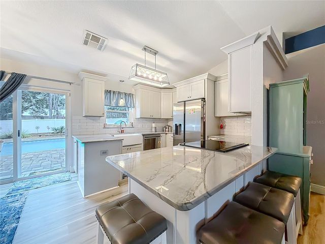 10 FIR ROAD, Ocala, FL 34472