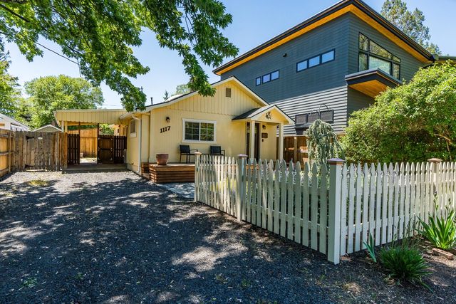 1117 NW Milwaukee Avenue, Bend, OR 97703