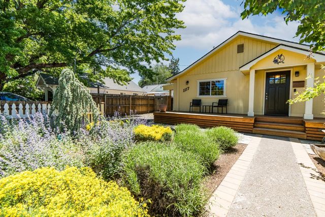 1117 NW Milwaukee Avenue, Bend, OR 97703