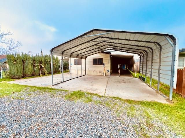 5208 9th St, Keyes, CA 95328