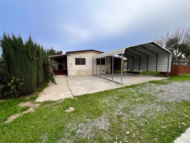 5208 9th St, Keyes, CA 95328