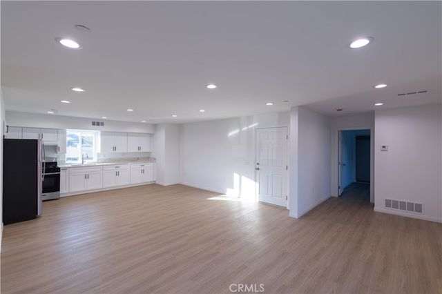 1202 N 3rd Street, Santa Ana, CA 92703