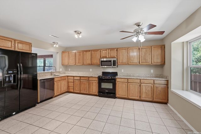2331 WILD TURKEY W, San Antonio, TX 78232