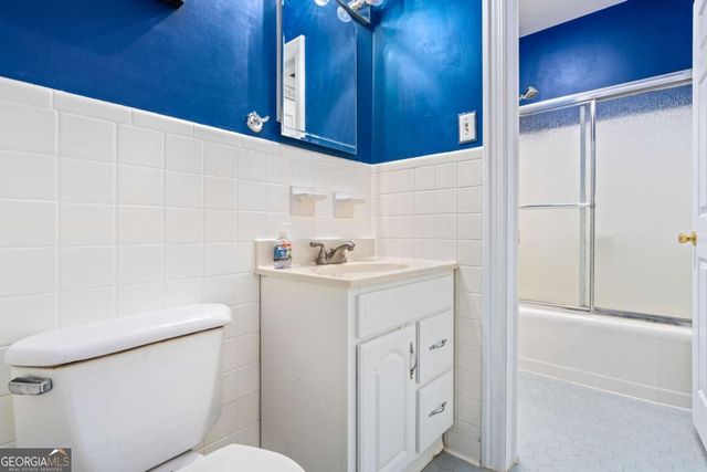 1009 College Station Road, Athens, GA 30605