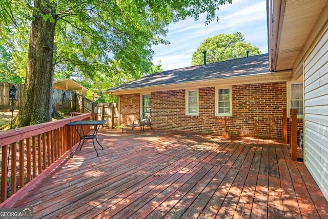 1009 College Station Road, Athens, GA 30605