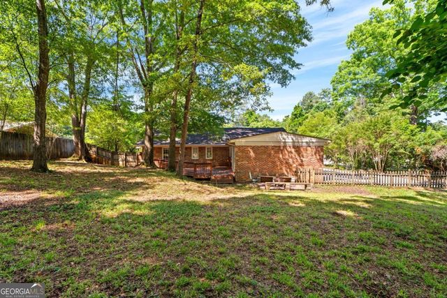 1009 College Station Road, Athens, GA 30605